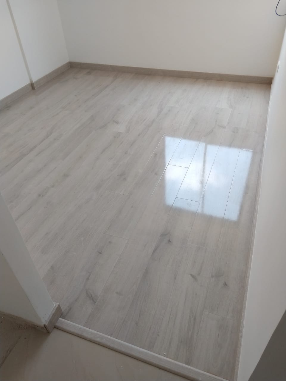 Instalación de piso laminado de madera en bogotá y cundinamarca